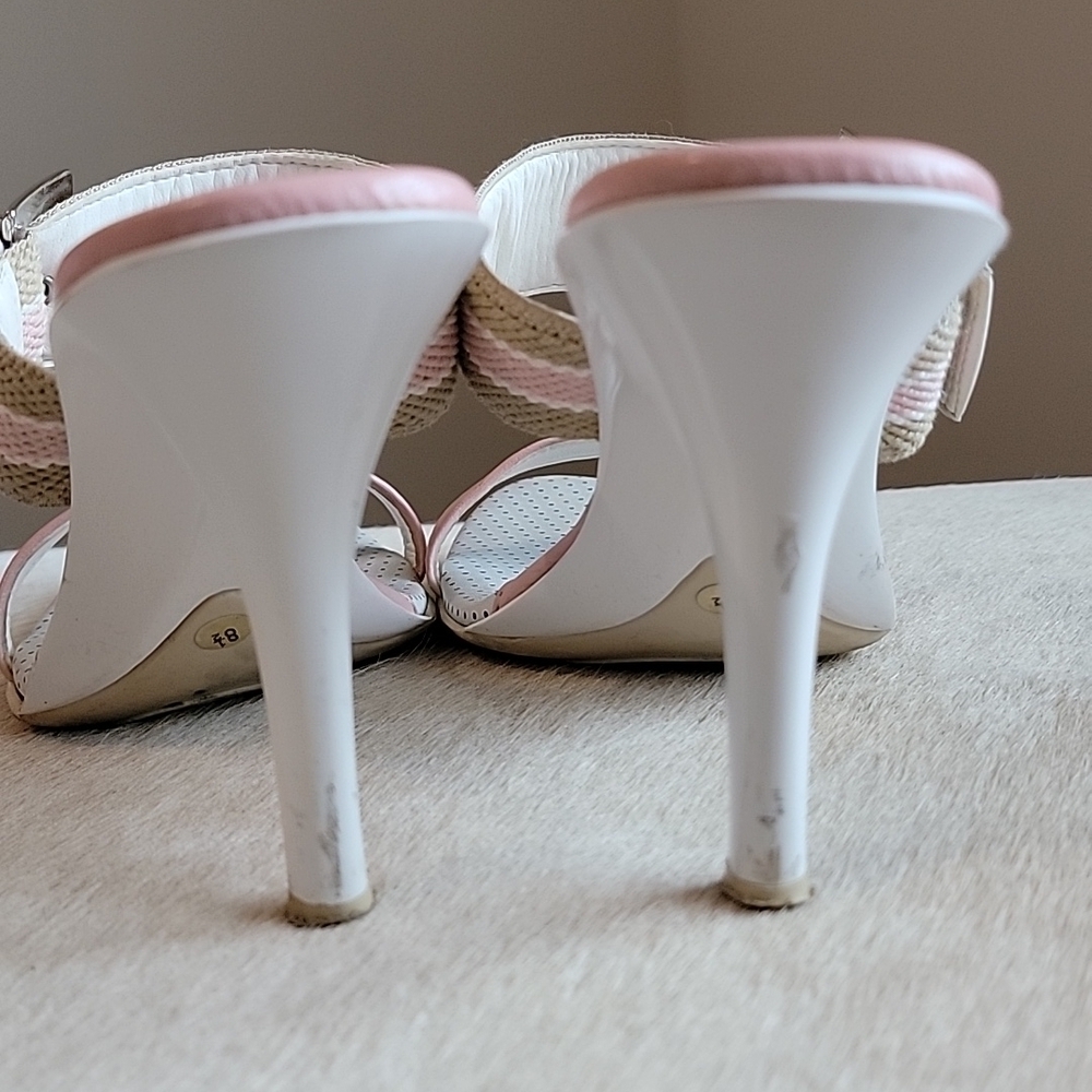 Charles by Charles Davis Heels Size 8.5 - Picture 4 of 9